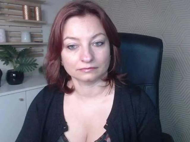 angelaLove13's avatar
