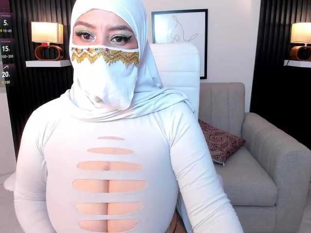 hana-falak — I love that they motivate me, they give me a lot of pleasure, kisses, vibrations, I like to dominate but I am open to being dominated