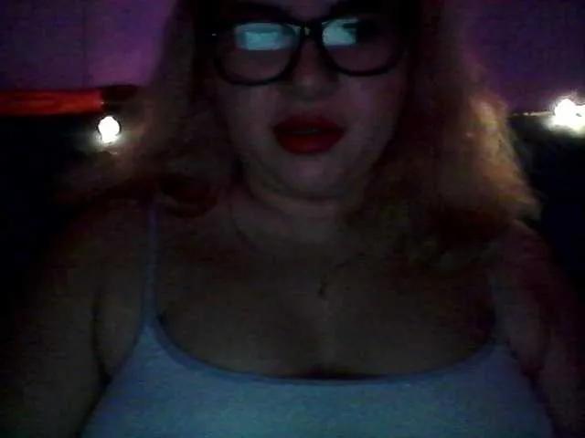 Kristi-13 — Freechat on BongaCams