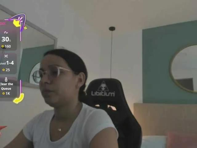 lucy-blue28 — I love kisses in my pussy .. and play with all my body