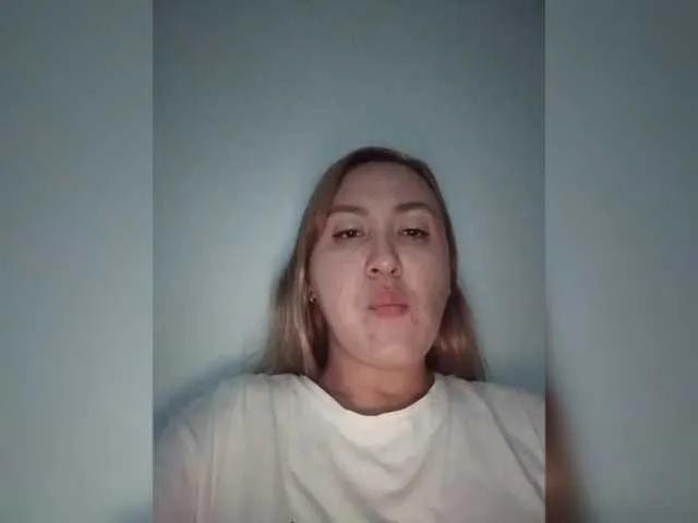 Milota — Freechat on BongaCams