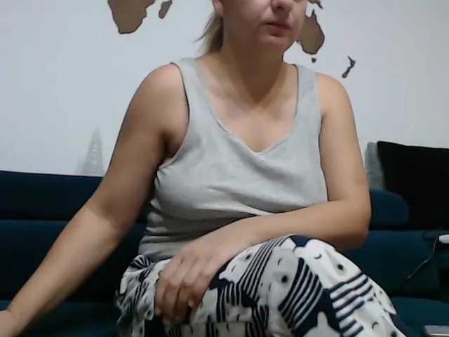 ReveMignoneX — Freechat on BongaCams