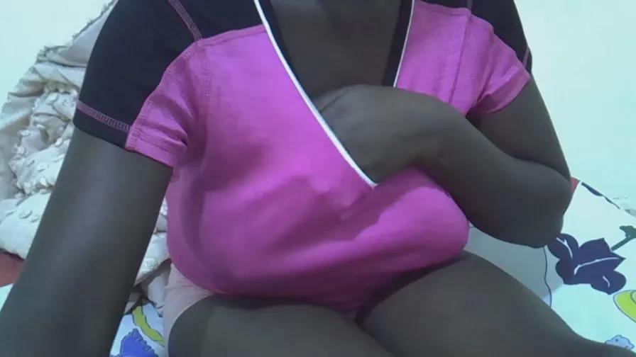 sexxy_maya1 on Cam4