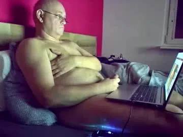 chatskor — #mature #hairycock #uncut i love #bbw and licking #creamyhairypussy