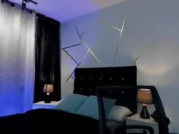 chrristopher77 on Chaturbate 