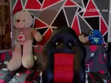 demimoore222 — naughty girl.. <3 #face #18 #tomboy #latina #smoke