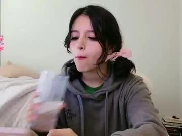 elisparadisex — hiii just vibing :)   #new #18 #teen #lovense