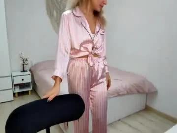 hyohallock — Goal : Show my legs, caress them.   i'm Alice and #new here #cute #milf #bigass #bigboobs [30 tokens remaining]