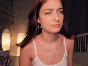 jessilebow — GOAL: make y day happy<3 [17 tokens remaining] Hi everyone! Help me to get 10 thumbs up<3 #18 #teen #new #shy #young