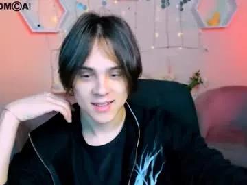 karl_mans — Current Goal: make me happy at 25 tokens -- Next Goal: air kiss -- #18 #young #uncut #bigcock #horny