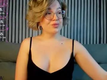 nikki_kai on Chaturbate 