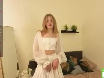 patricia_perry — GOAL: ahegao [34 tokens remaining] Welcome to my room! I`m Vicki, newbee here, but let`s make some fun! ^^ #new #18 #shy #teen #natural