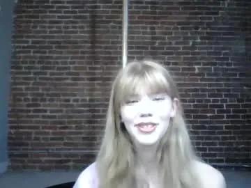 sweetestcherry3 on Chaturbate