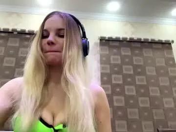 vaniasaisa — All goals completed!  Thanks to all tippers! #new #18 #shy #tease #teen