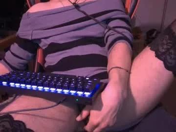 venimau — Come hang out and have a good time! privates open. #lovense #goth #submissive #edging #femboy