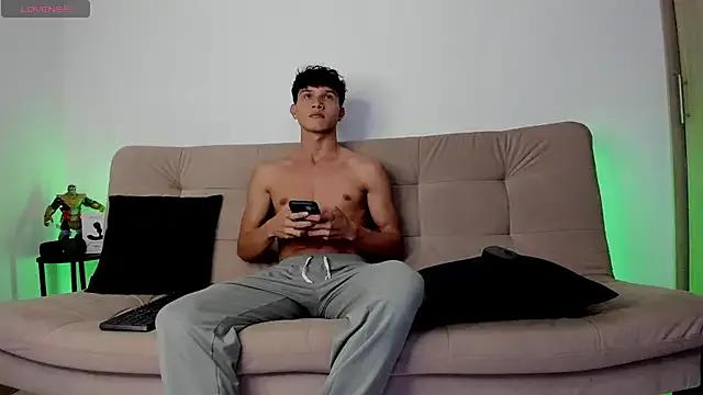 2Amateur_Guys's avatar