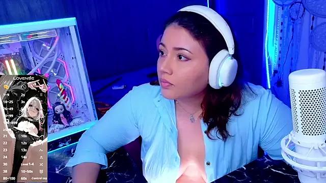 Allison_GAMERS on StripChat 