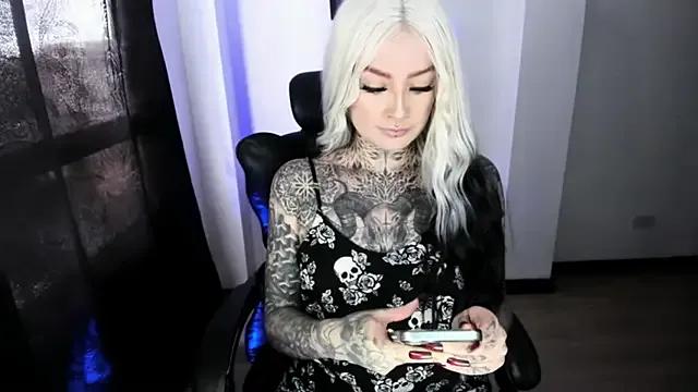 Anaii_Gomez — dance sensual and lick finger