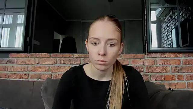 AnnNorriss on StripChat 