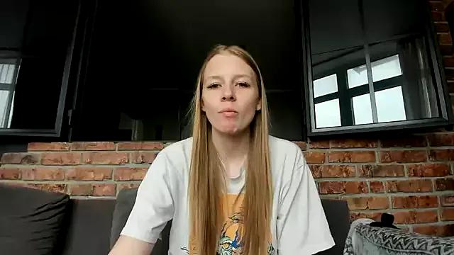 AnnNorriss on StripChat 
