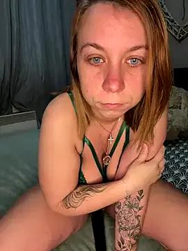 Aphrodite-22 — Nude+gode chatte 23cm/dildo pussy