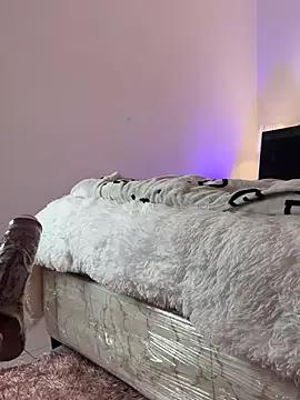 bella__honey on StripChat 