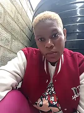 Broan_me — Fingering pussv in doggy