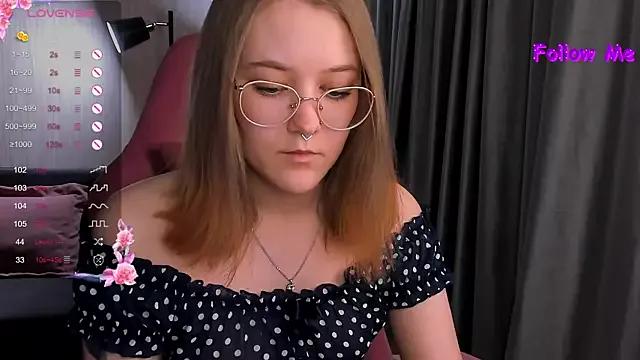 bunny_bubble on StripChat 