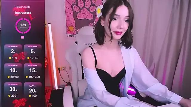 EmmaKeam on StripChat 