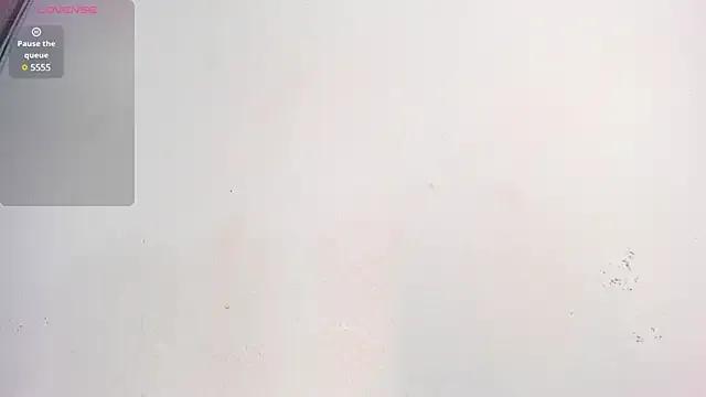 EmmySweett on StripChat 
