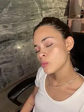 HannaRhodes on StripChat 