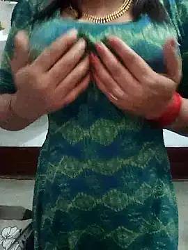husa_Malikaa — boobs show