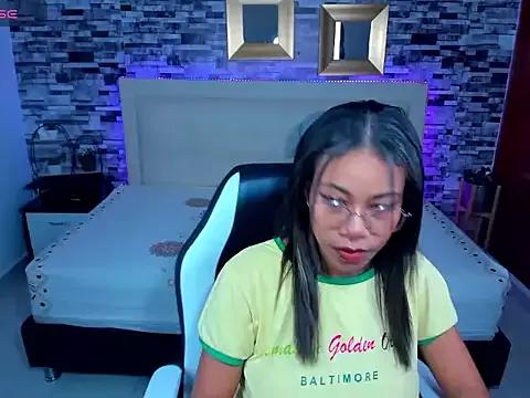Iris_Evanss on StripChat 