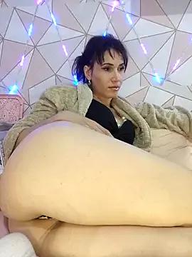 Irresistible24 on StripChat 