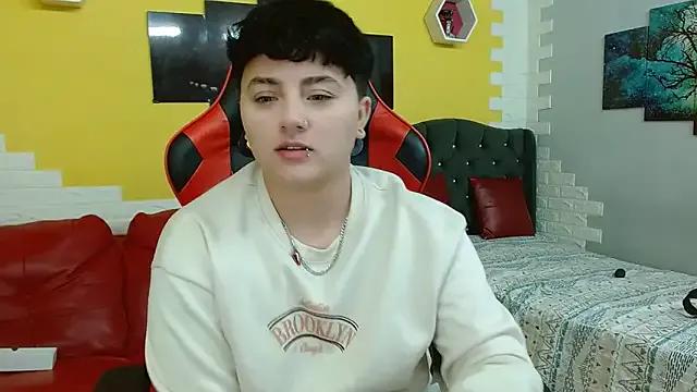 isabeautyx19 — 5 SPANK