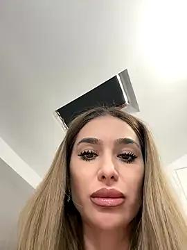 KaseyQuinn_ — Huge Squirt In boss house #anal #cum