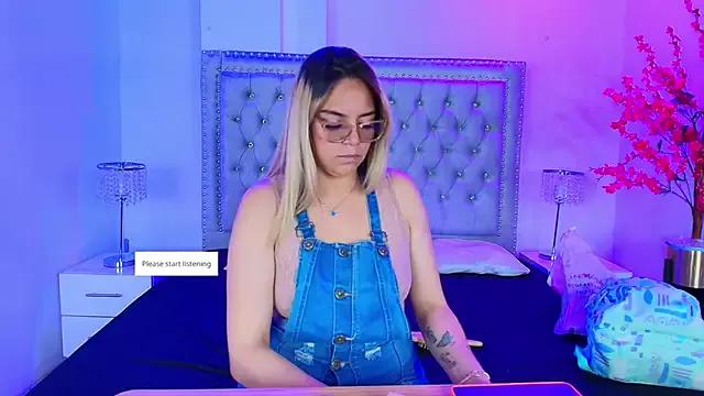 Katty_liss on StripChat
