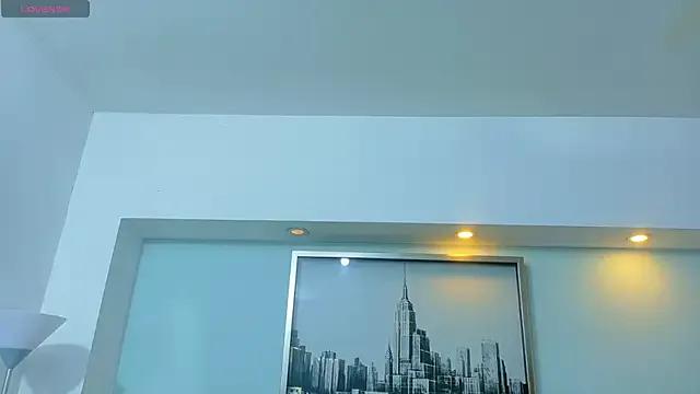 kinkyhousewifee on StripChat 