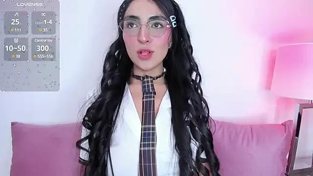 LennaBlair on StripChat 