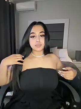LilMisIndianx's avatar