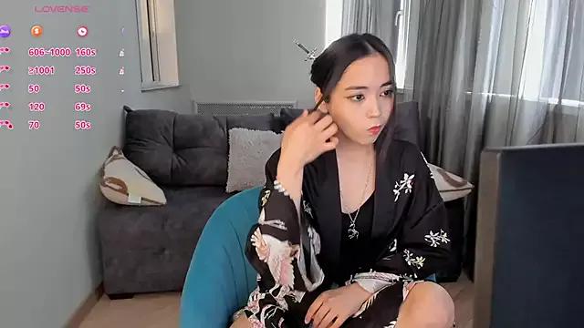 MaeAtwood on StripChat 