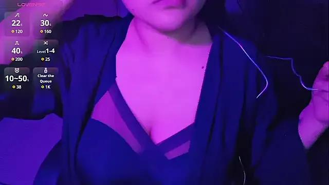 Mini1314 on StripChat 