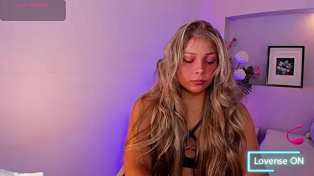 mollylogan1 on StripChat 