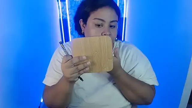 nikky2025 on StripChat 