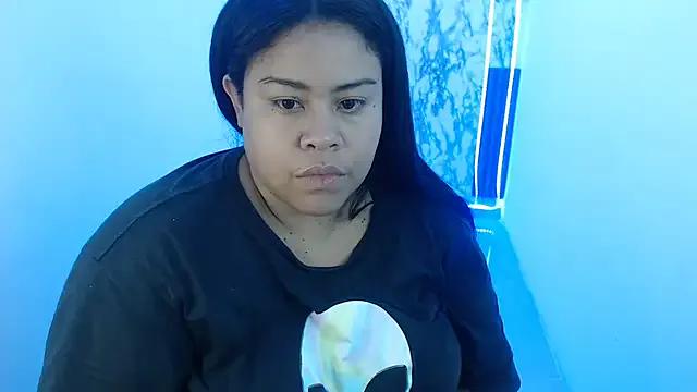 nikky2025 on StripChat 