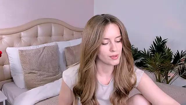 RozzitaBedberry on StripChat 