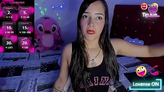 SamanthaCastell13 on StripChat 