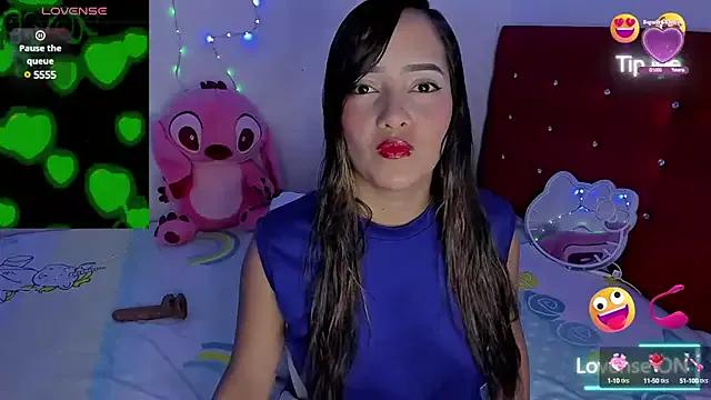 SamanthaCastell13 on StripChat 