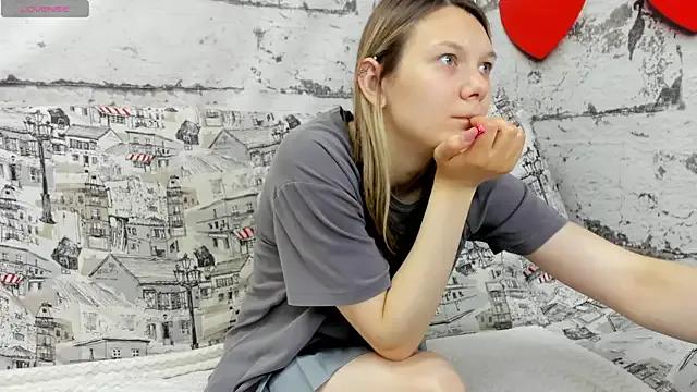 Sunny_Sammy on StripChat 