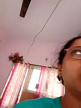 thanusi_2 — Group on StripChat